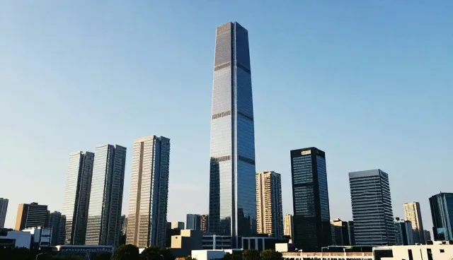 商务合作选型中，如何权衡效率与成本